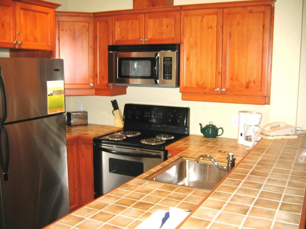 Cap Tremblant Mountain Resort Монт-Тремблант Екстериор снимка