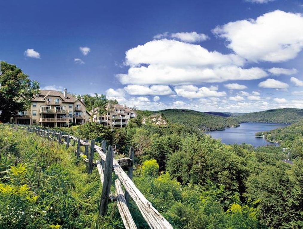 Cap Tremblant Mountain Resort Монт-Тремблант Екстериор снимка